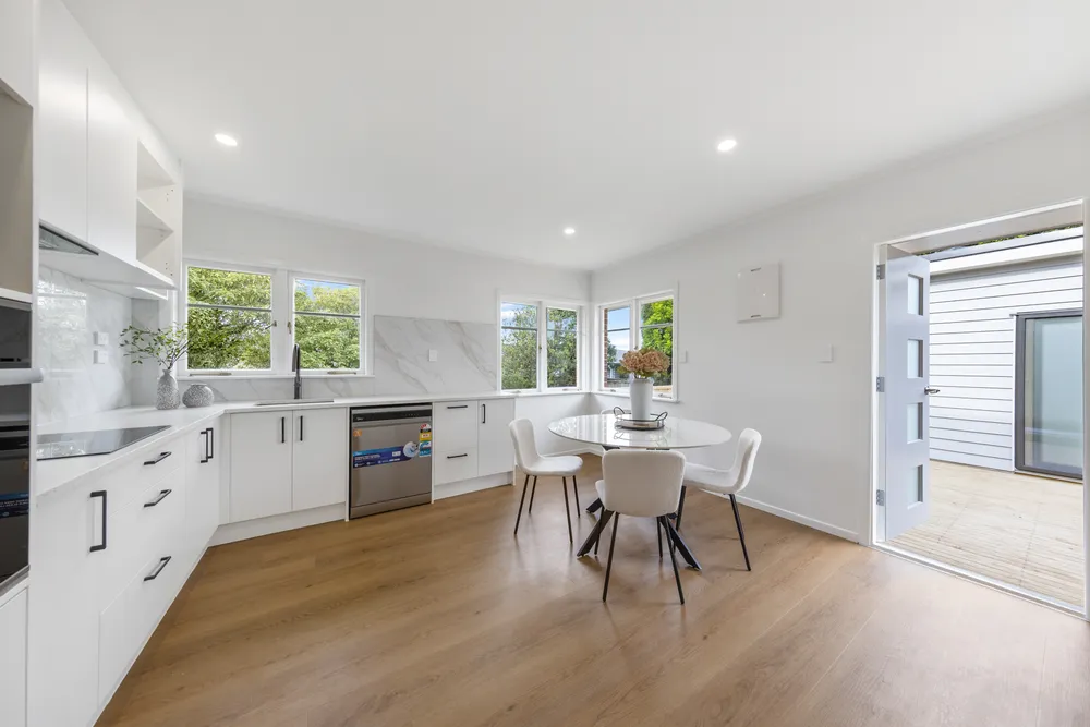 Photos of 8 Malcolm Place