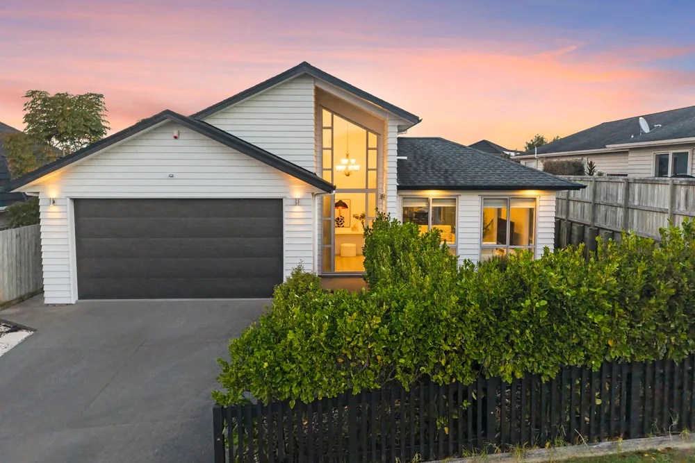 Photos of 12 Pommes Way