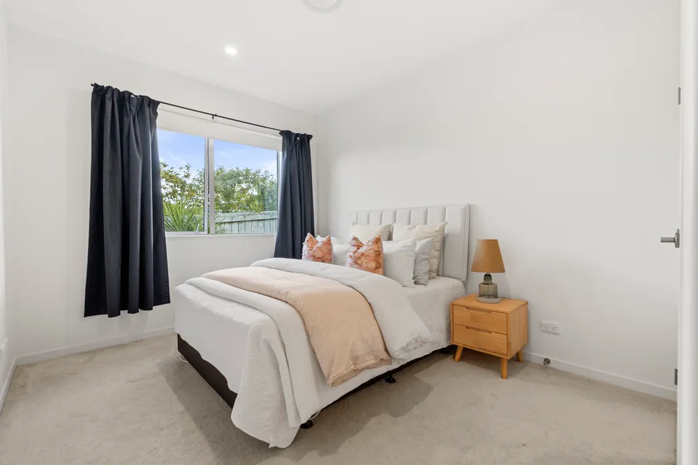 Photos of 12 Pommes Way