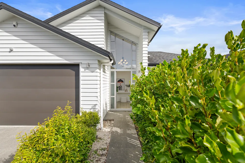 Photos of 12 Pommes Way