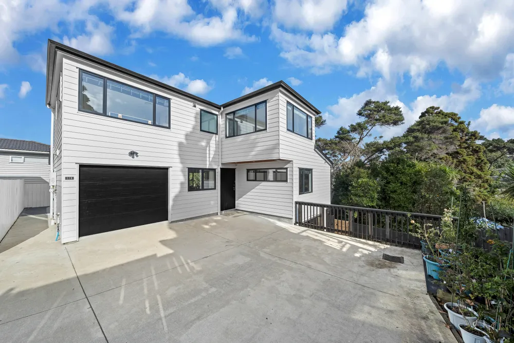 Photos of 17B Cheval Drive