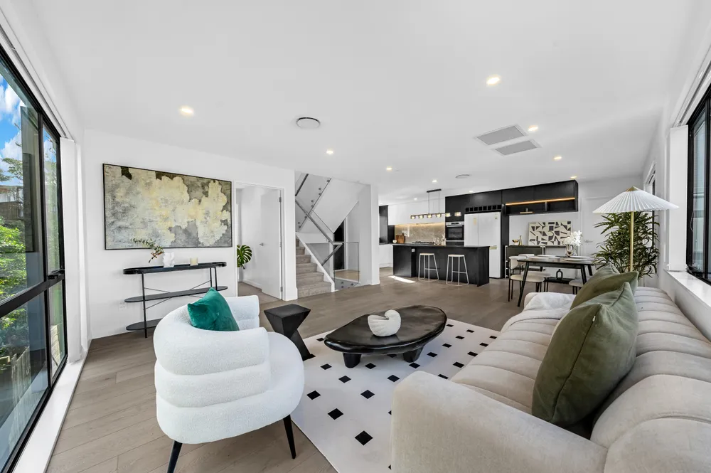 Photos of 17B Cheval Drive
