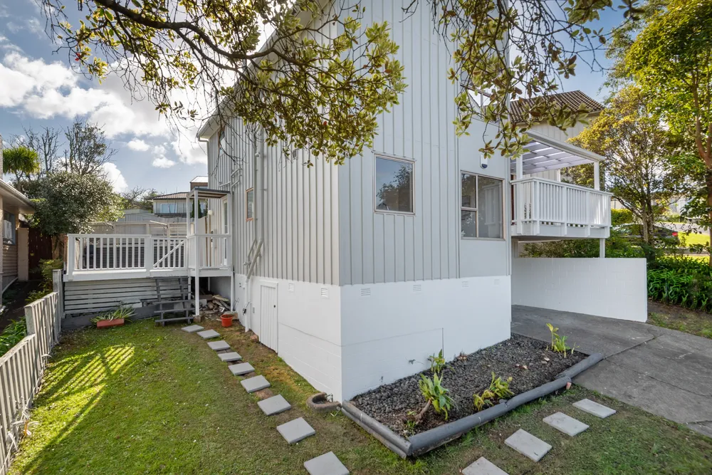 Photos of 2/55 Monarch Avenue
