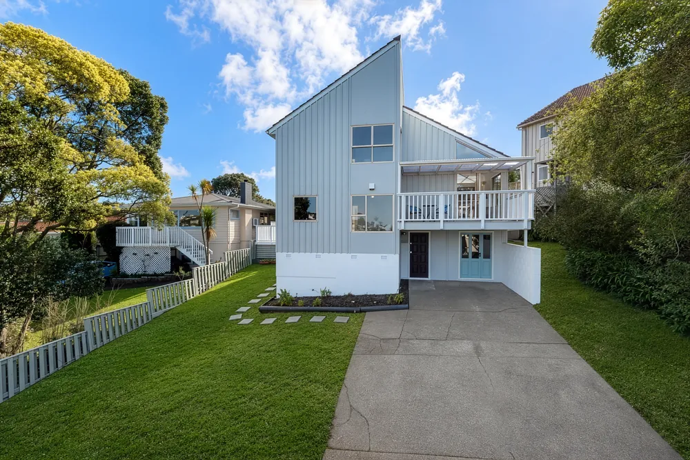 Photos of 2/55 Monarch Avenue