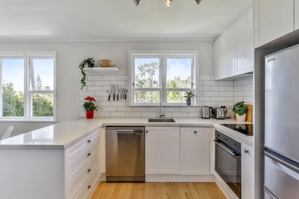 Photos of 208 Old Titirangi Road