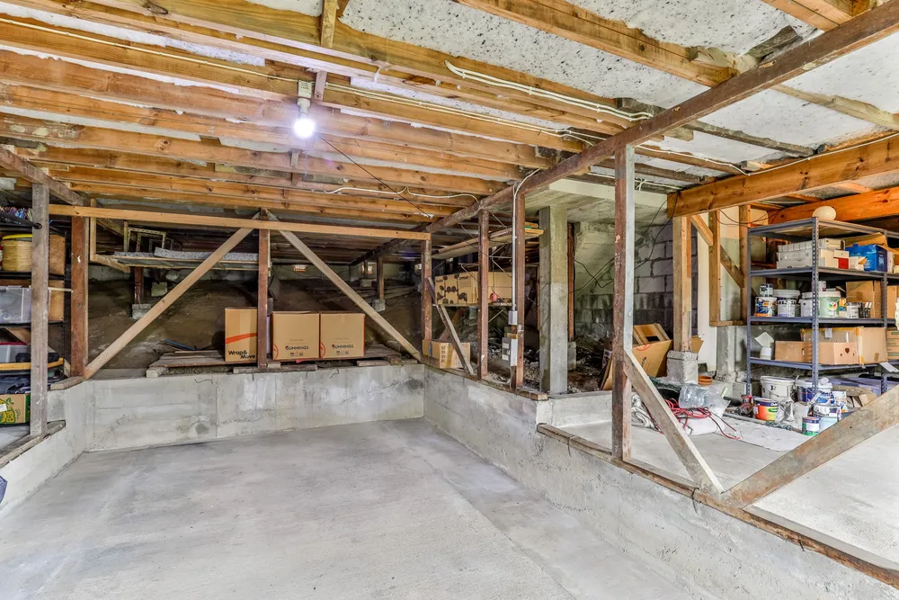 Photos of 208 Old Titirangi Road