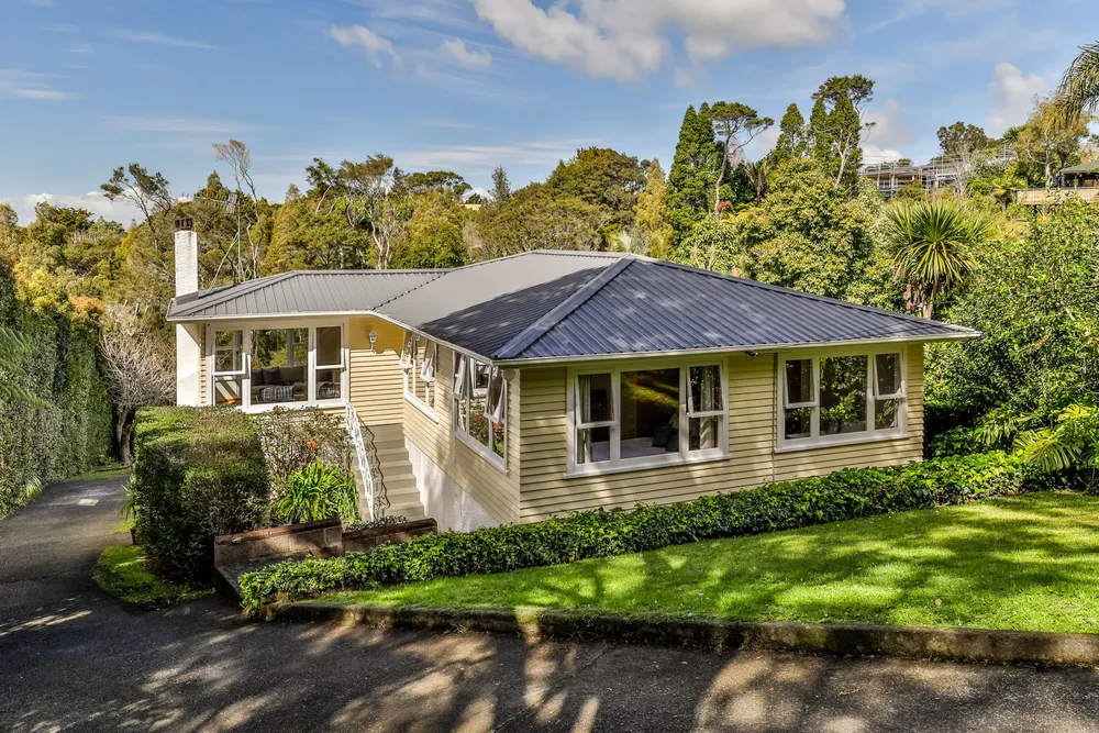 Photos of 208 Old Titirangi Road