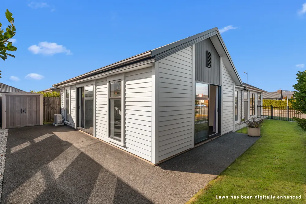 Photos of 20 Skyhawk Road