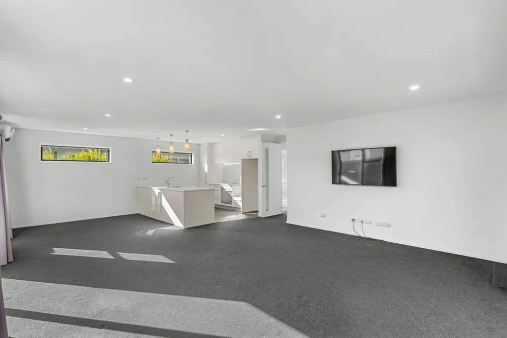 Photos of 20 Skyhawk Road