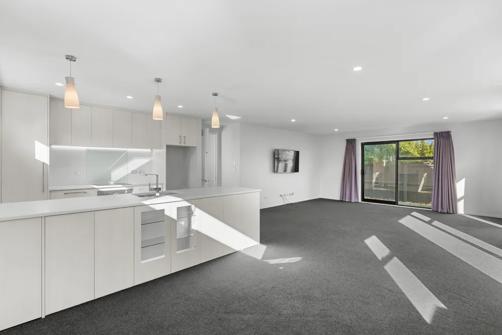 Photos of 20 Skyhawk Road