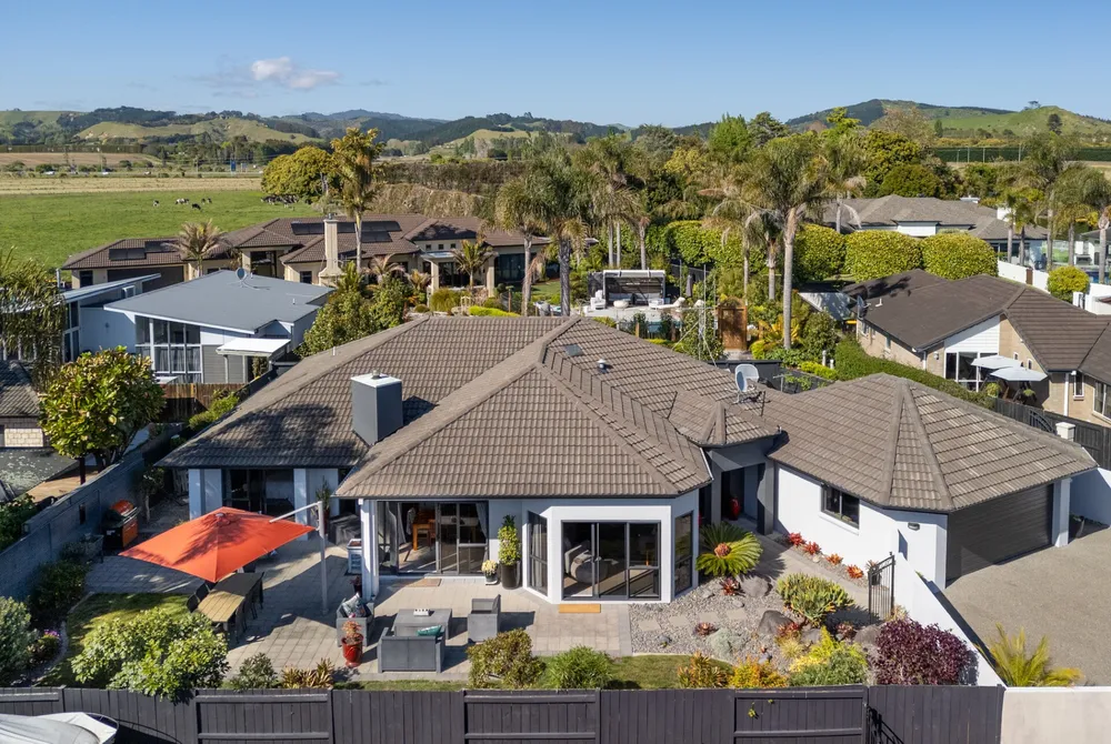 Photos of 46 St Heliers Place
