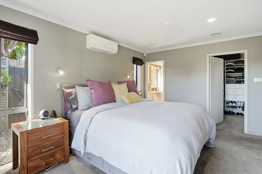 Photos of 46 St Heliers Place
