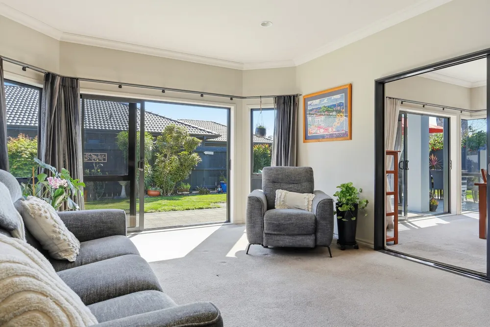 Photos of 46 St Heliers Place