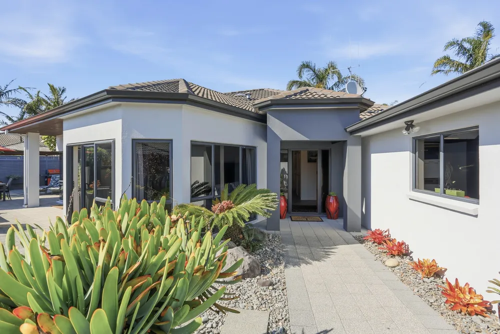 Photos of 46 St Heliers Place