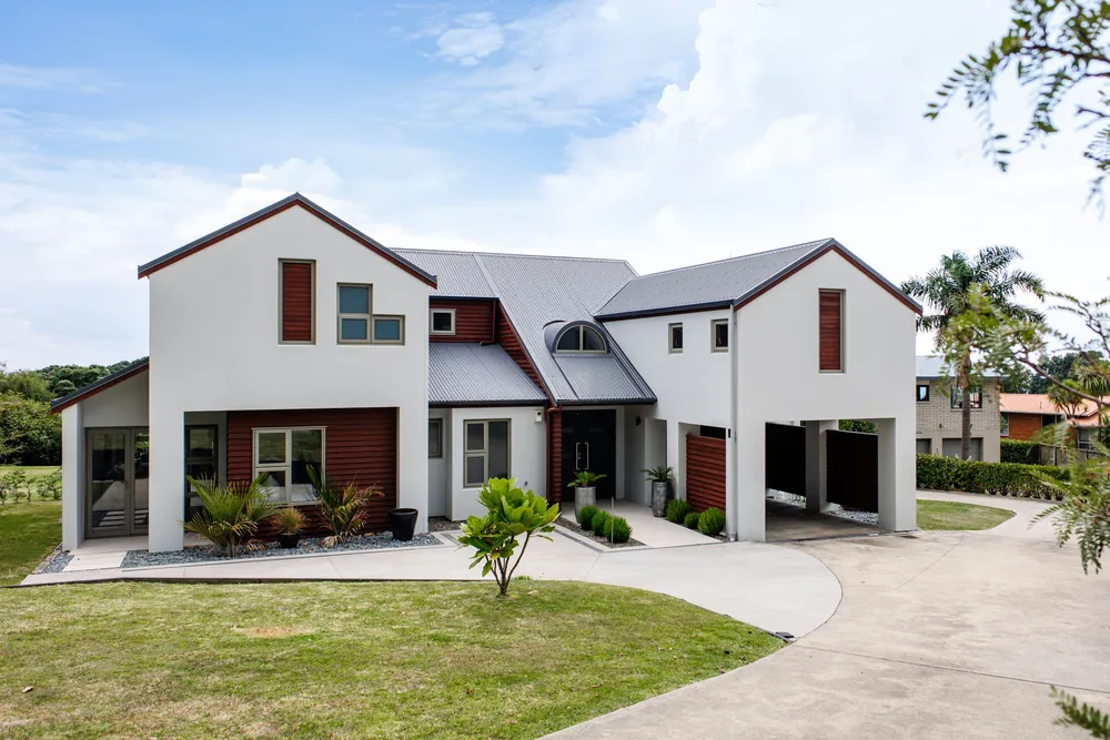 Photos of 98 Otarawairere Road