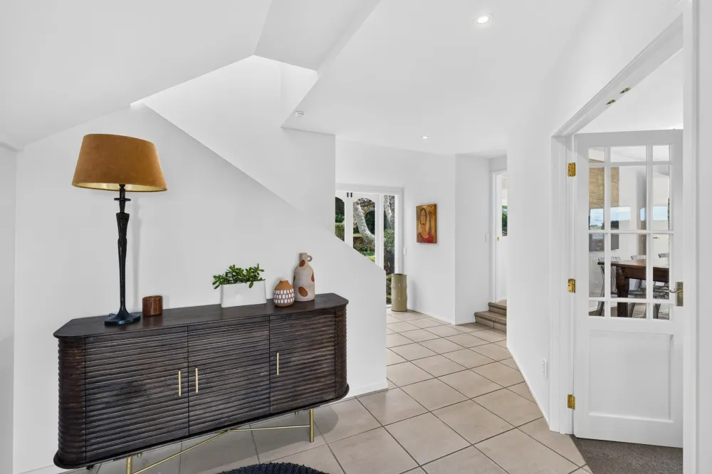 Photos of 8 Loch Street