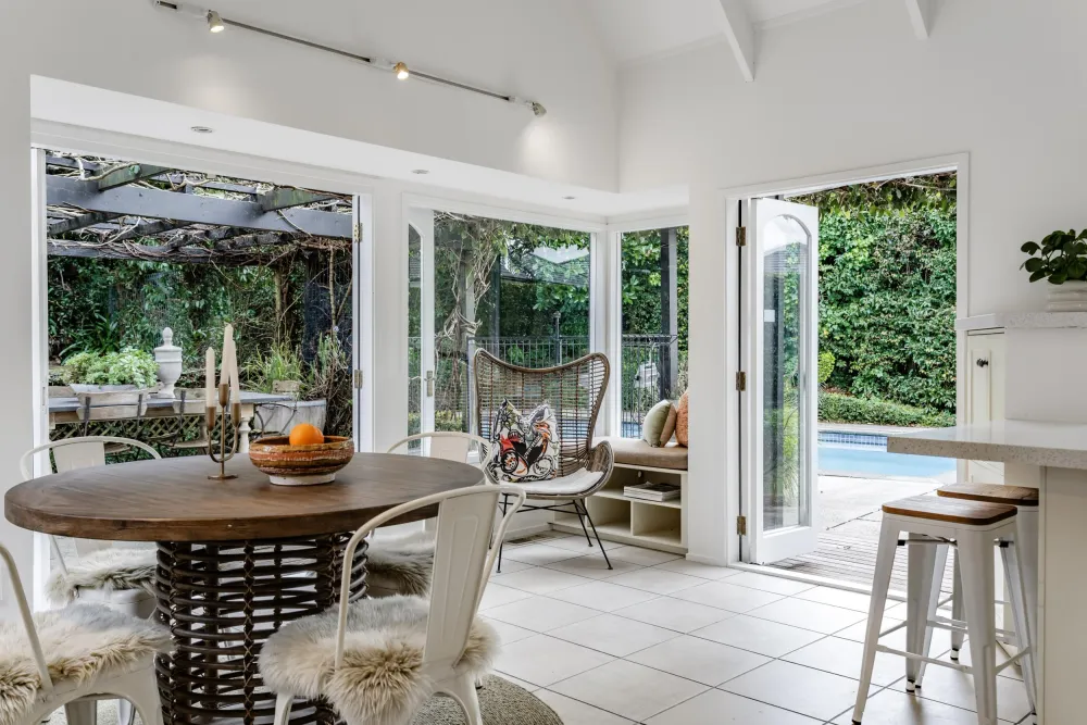 Photos of 8 Loch Street