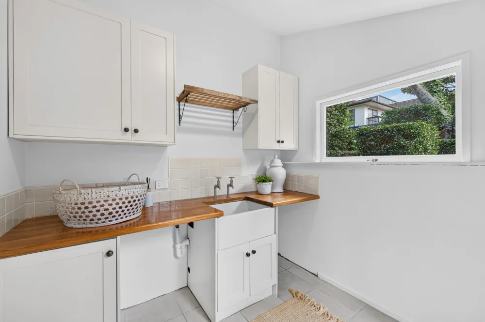 Photos of 8 Loch Street