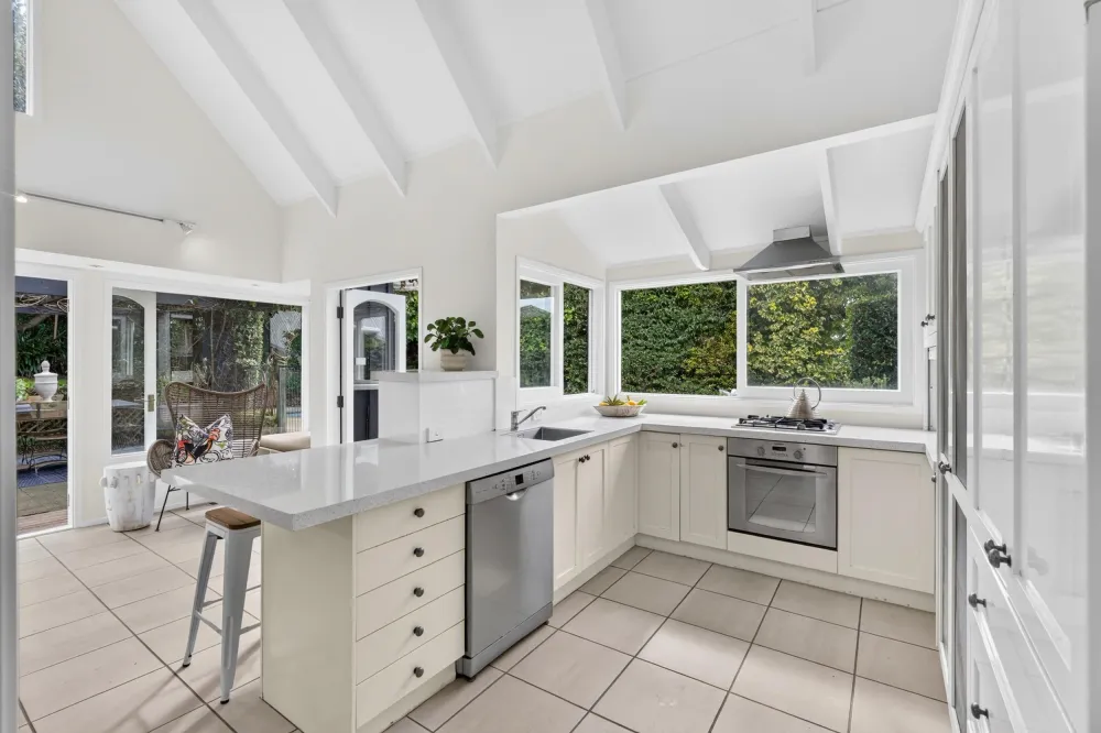 Photos of 8 Loch Street