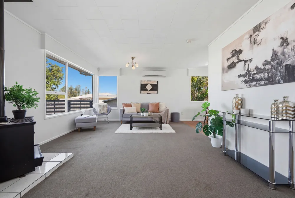 Photos of 28 Kivell Close