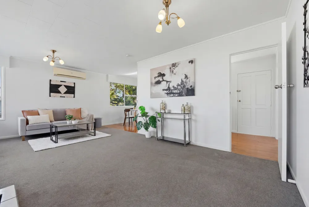 Photos of 28 Kivell Close