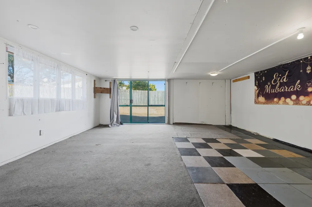 Photos of 28 Kivell Close