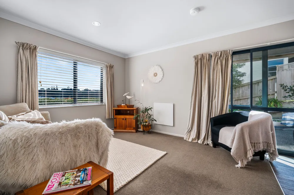 Photos of 18 Ko Place