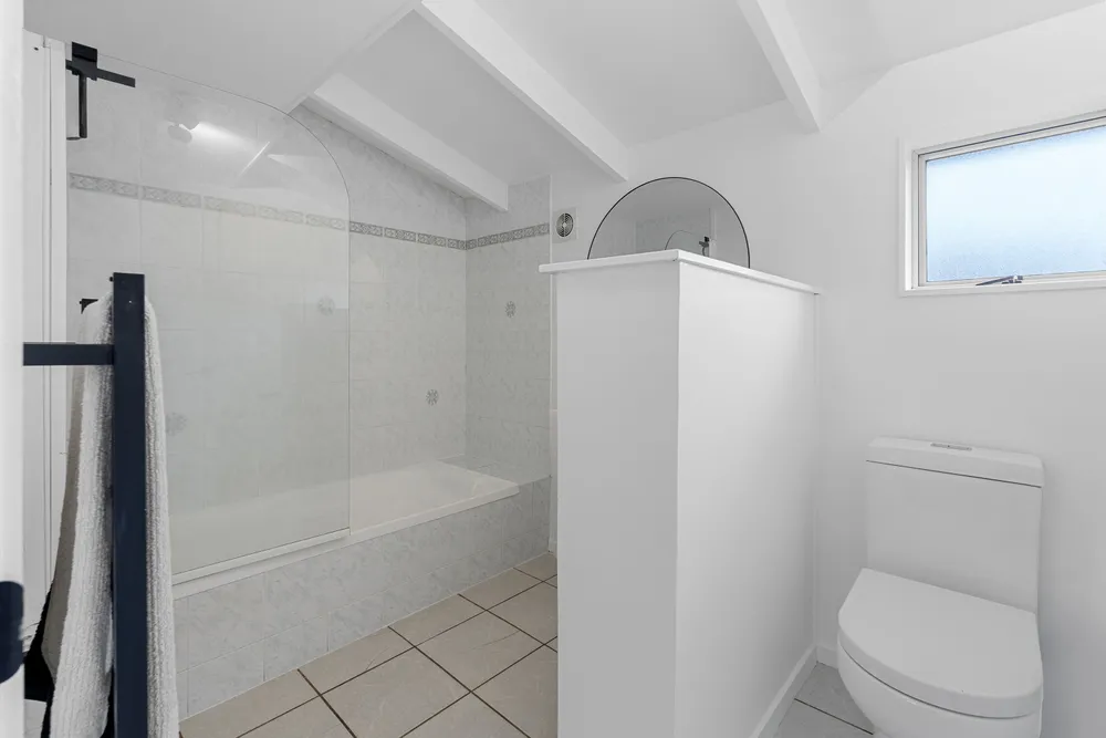 Photos of 28 Fairway Avenue
