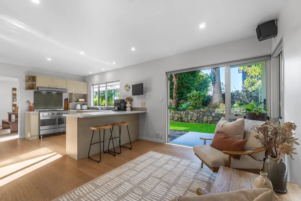 Photos of 116A Marsden Avenue