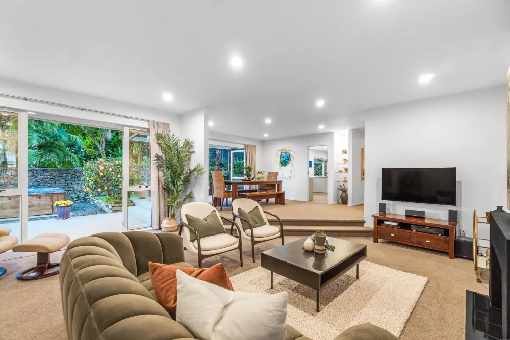 Photos of 116A Marsden Avenue