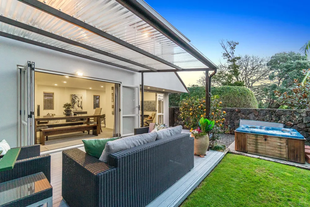 Photos of 116A Marsden Avenue