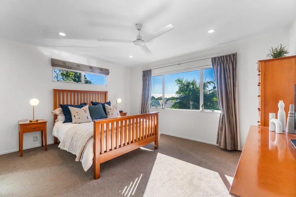 Photos of 116A Marsden Avenue