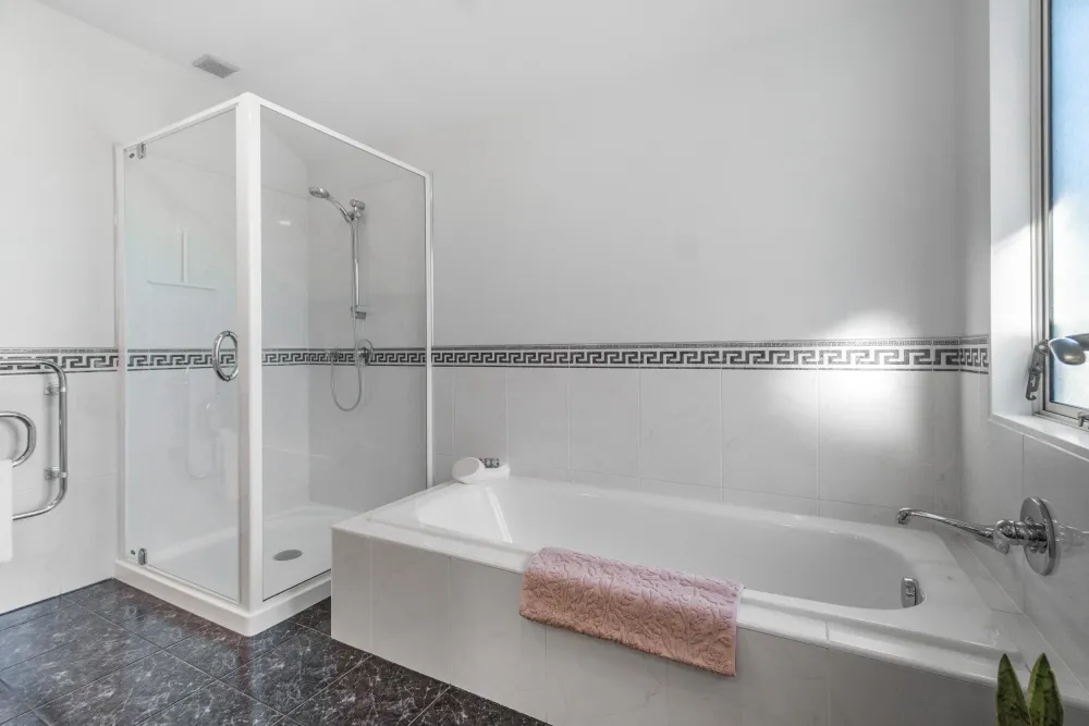 Photos of 116A Marsden Avenue