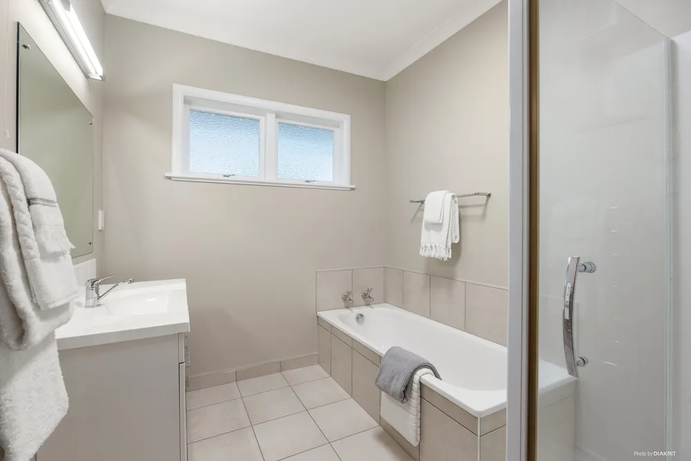 Photos of 18 Lisburn Avenue