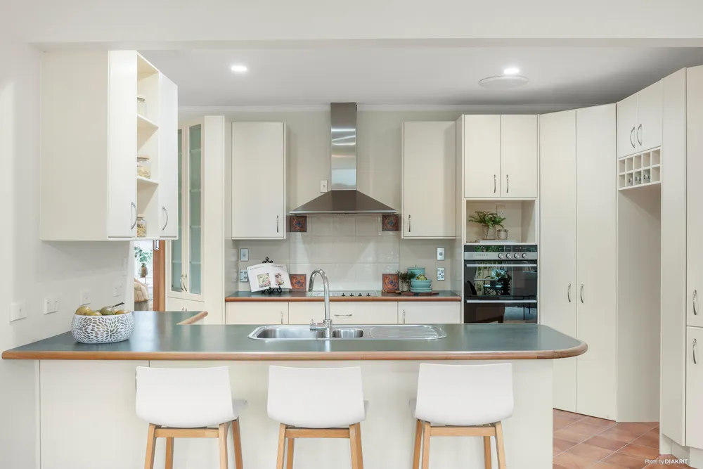 Photos of 18 Lisburn Avenue
