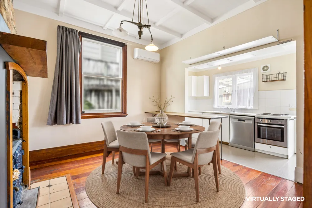 Photos of 16 Northland Street