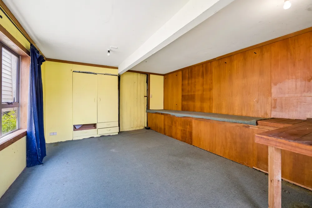 Photos of 16 Northland Street