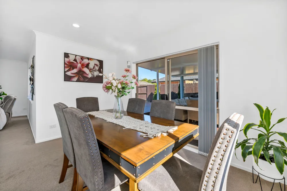 Photos of 27 Redcastle Drive