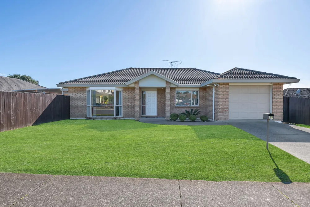 Photos of 27 Redcastle Drive