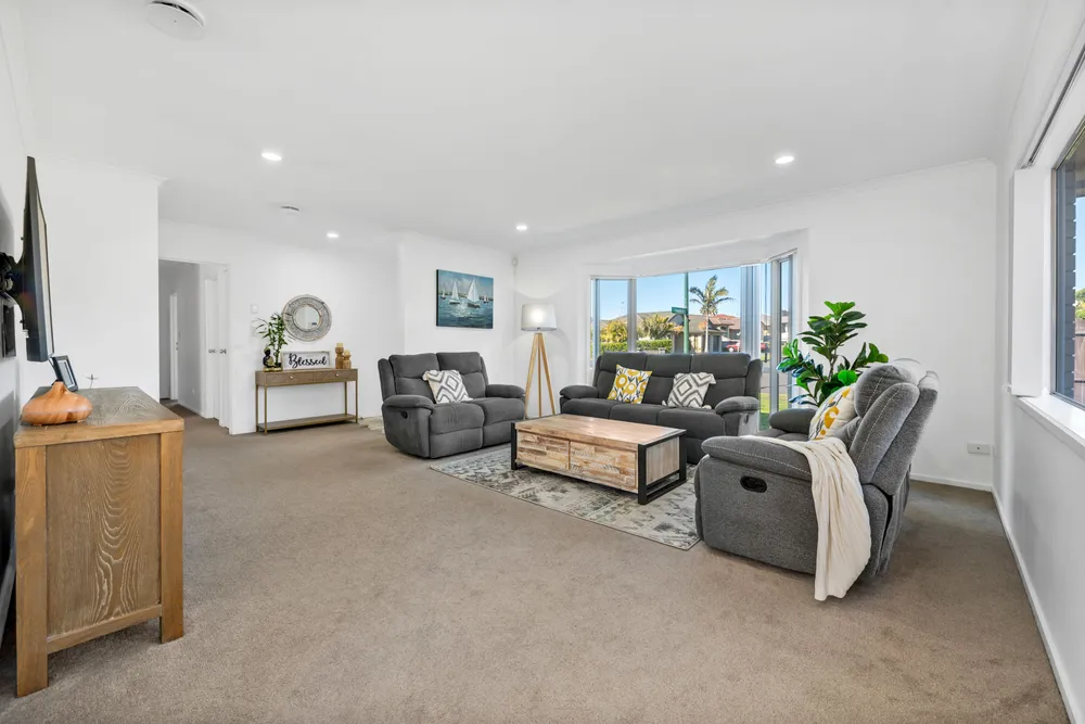 Photos of 27 Redcastle Drive