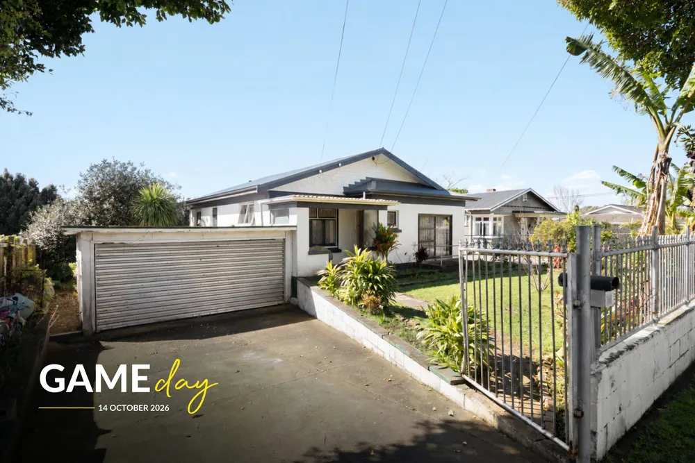 Photos of 18 Sturges Avenue