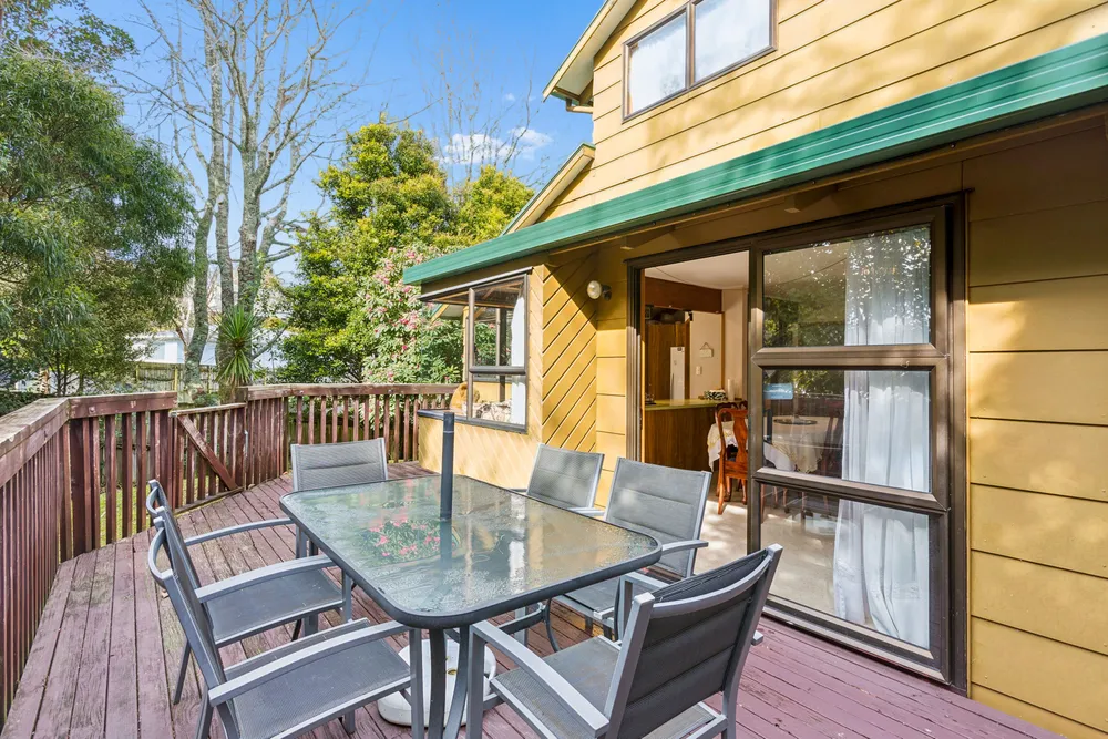 Photos of 1A Autumn Avenue