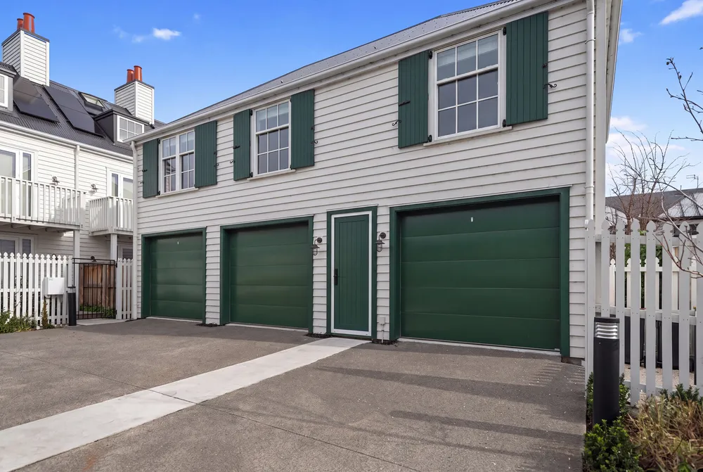 Photos of 157 Chester Street East