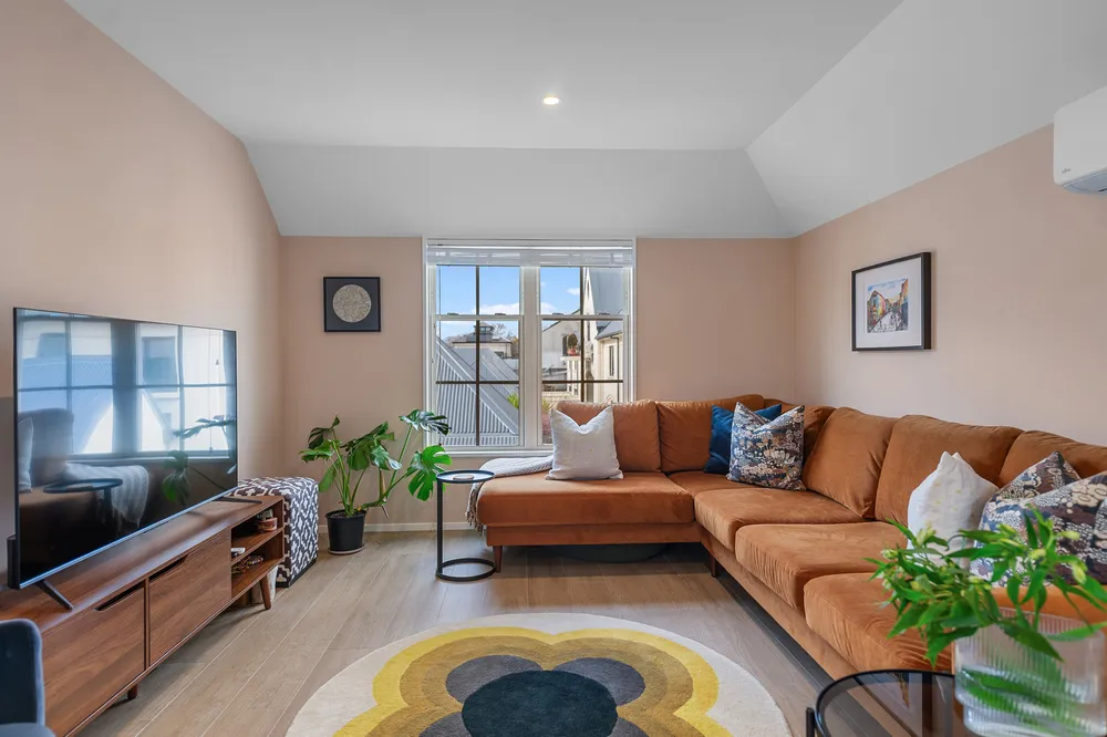 Photos of 157 Chester Street East