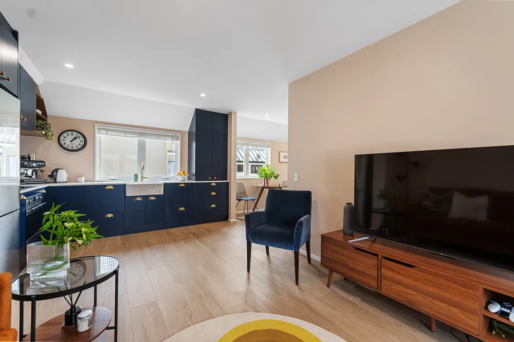 Photos of 157 Chester Street East