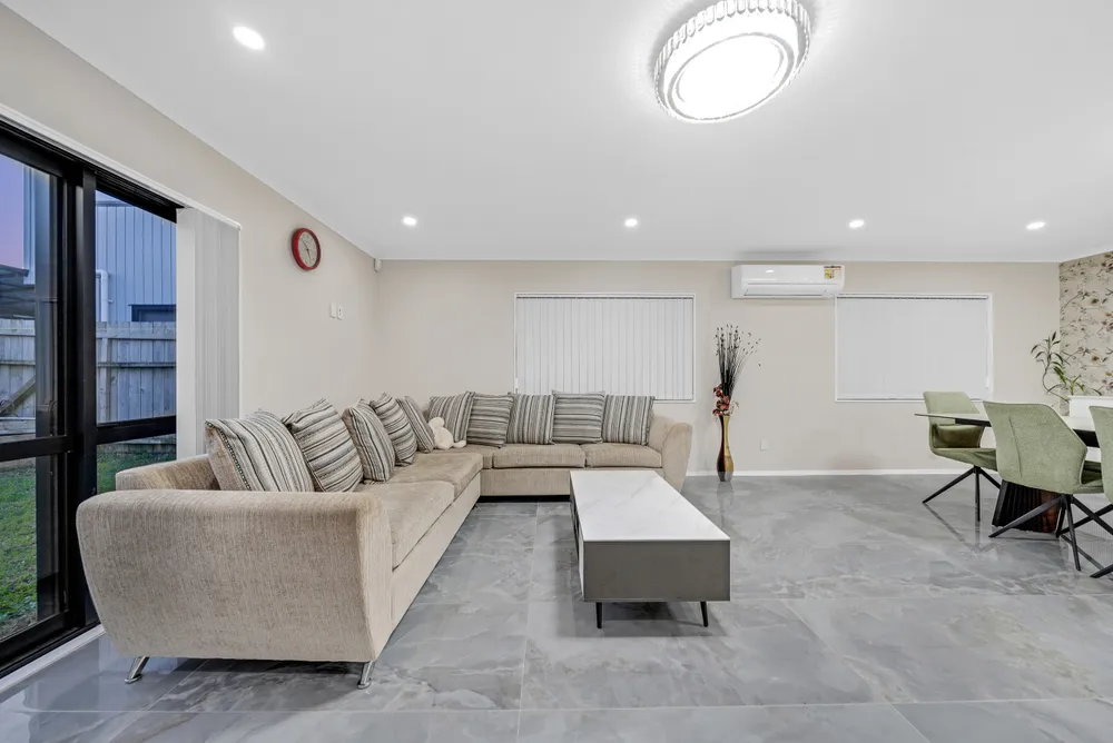 Photos of 9C Pamir Road