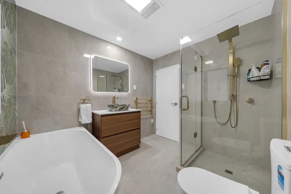 Photos of 9C Pamir Road
