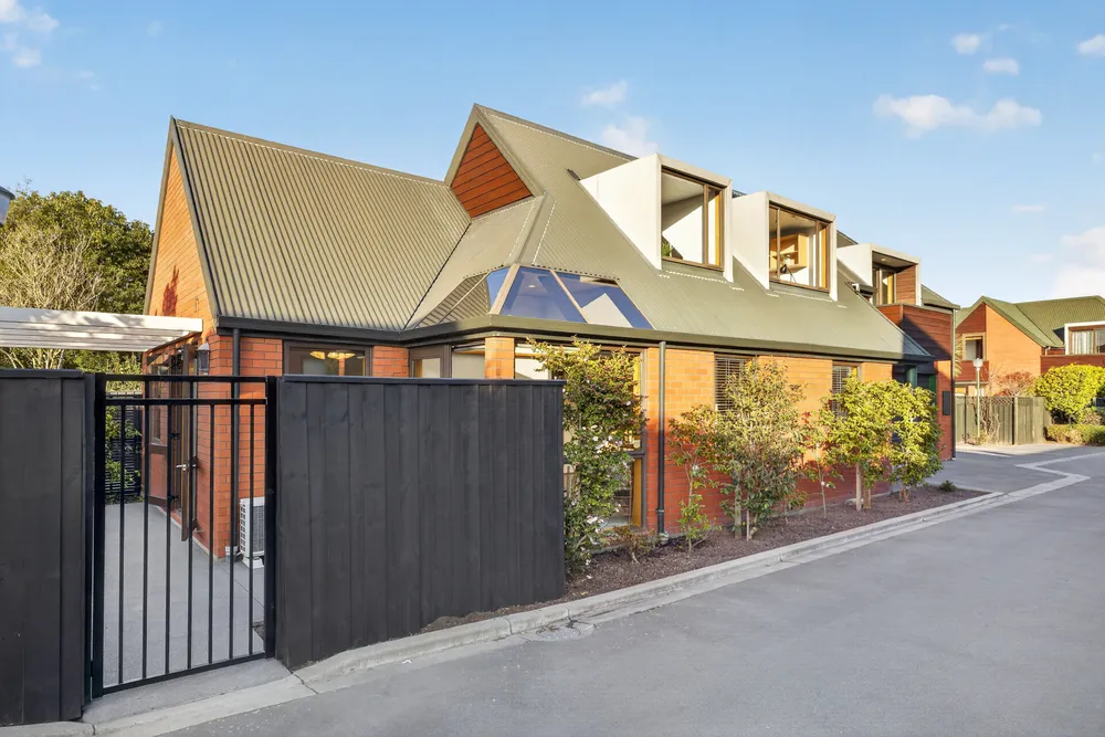 Photos of 12/37 Cornwall Street