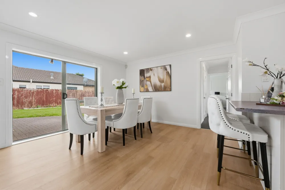 Photos of 18 Broadhurst Road