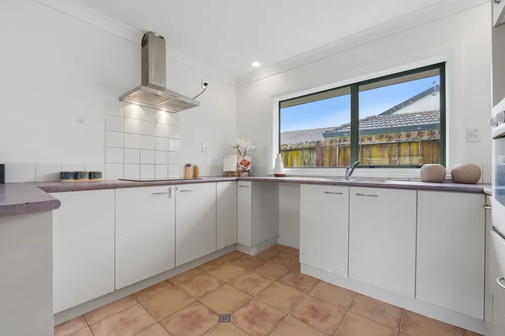 Photos of 18 Broadhurst Road